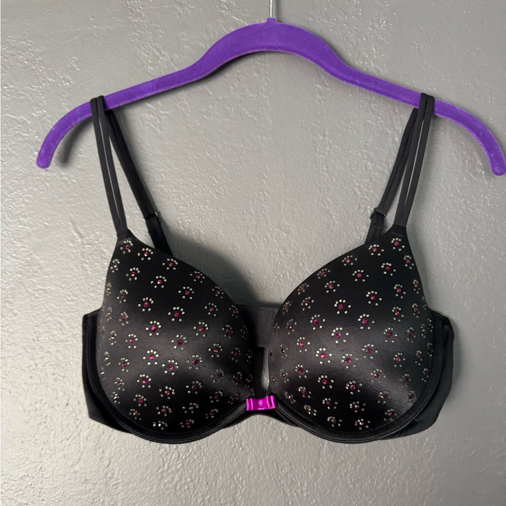 Victoria’s Secret Very Sexy Push Up Bra 36D Rhinestones